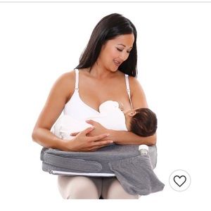 My Brest friend deluxe nursing pillow